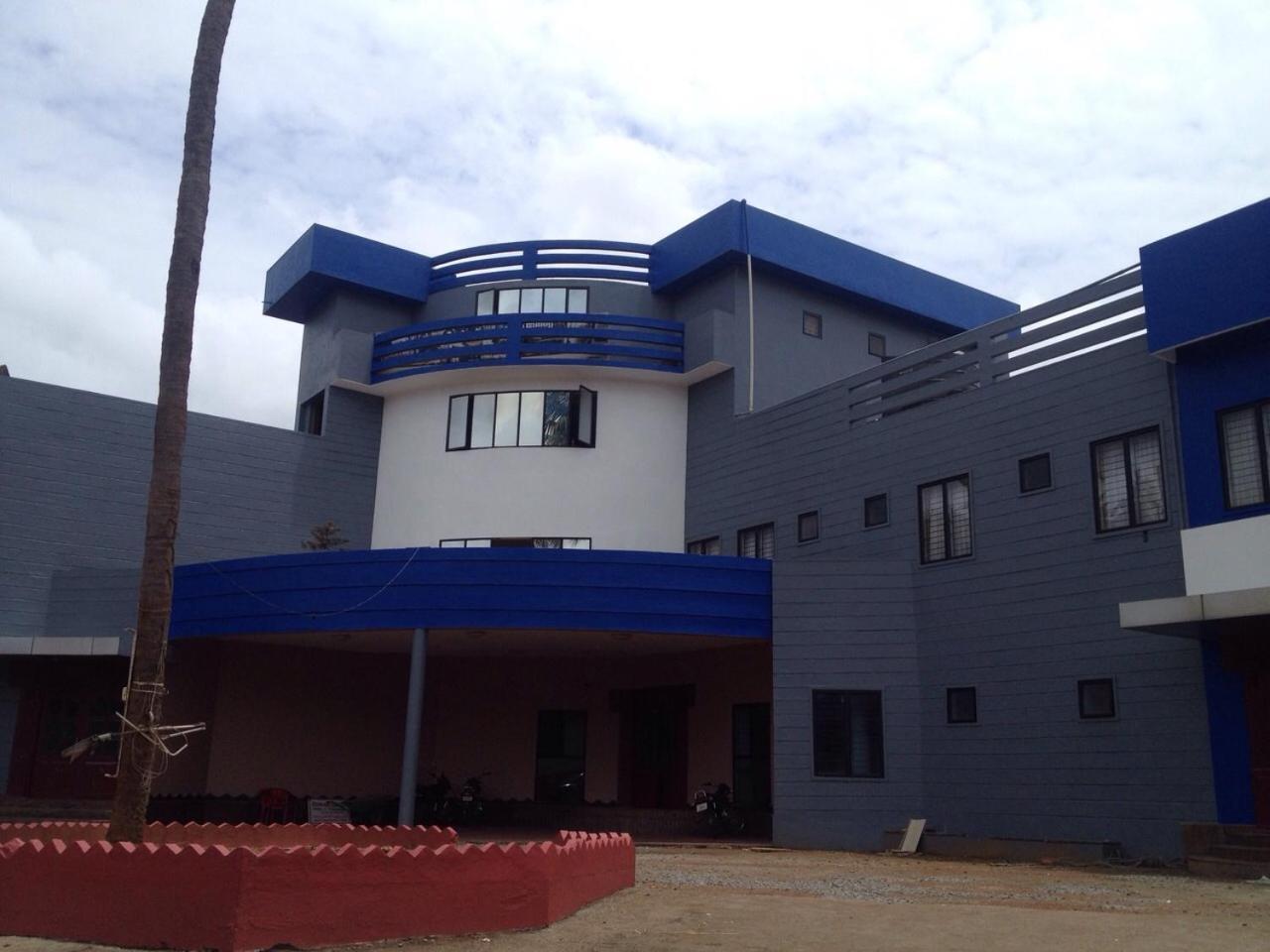 Kallada Golden Hotel Thrissur Экстерьер фото