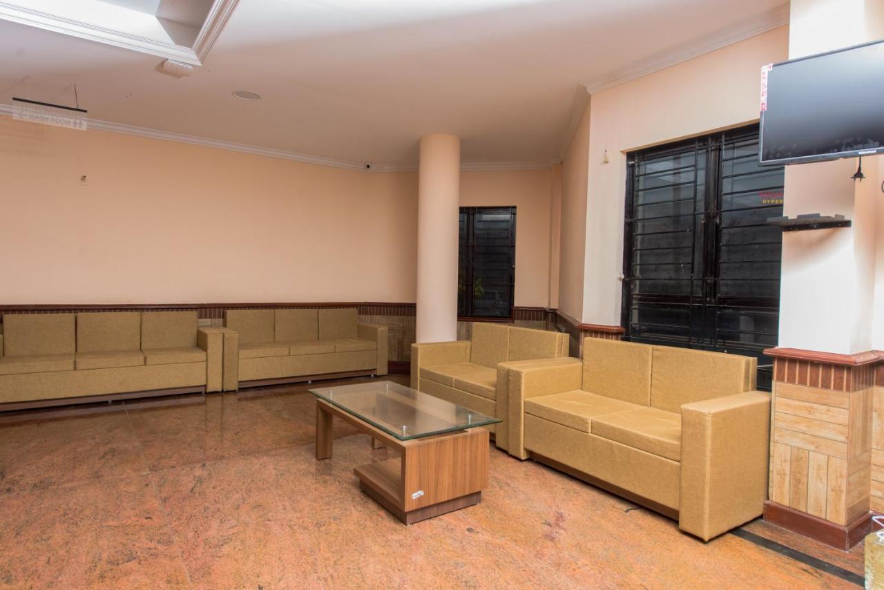 Kallada Golden Hotel Thrissur Экстерьер фото